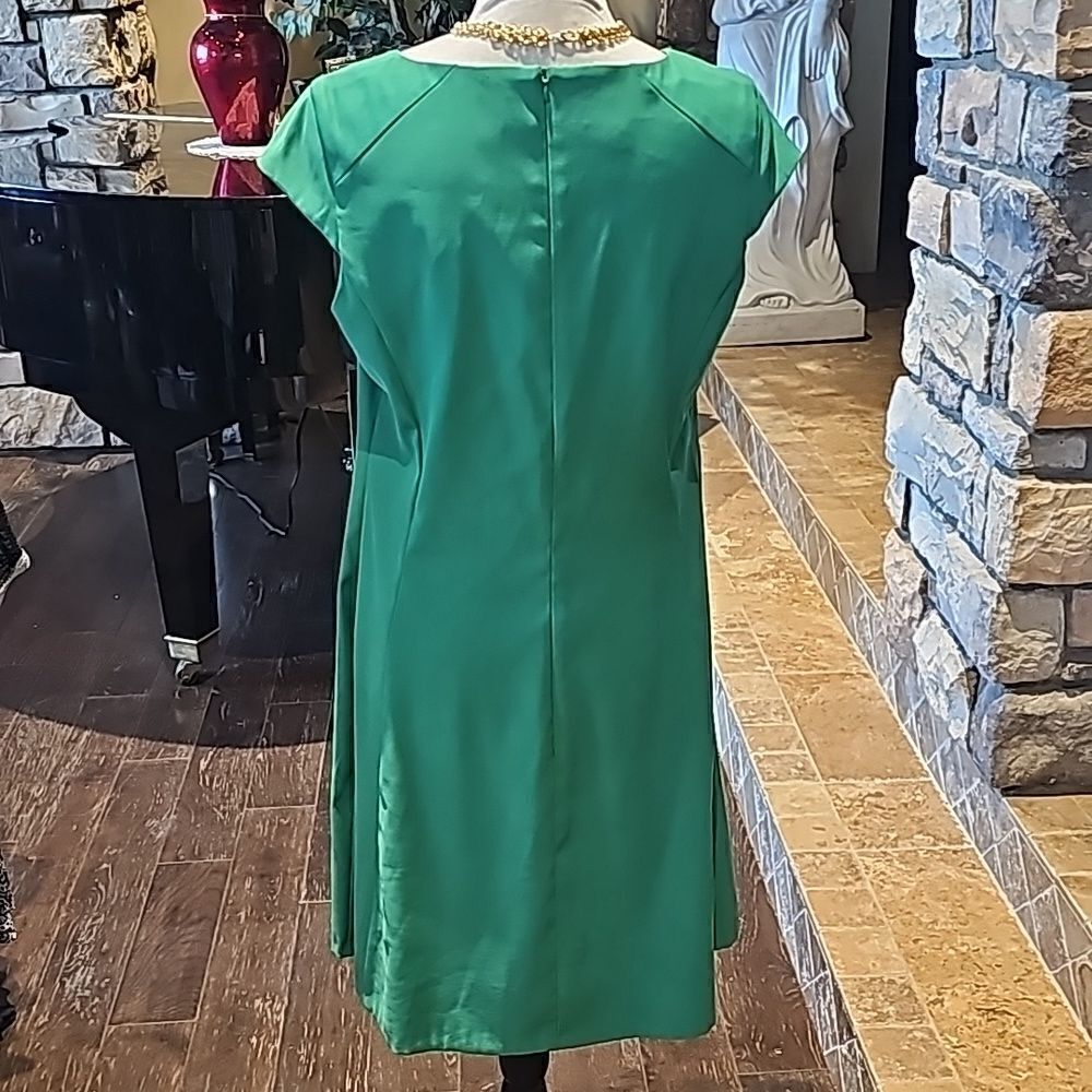 Emerald green fit n flare dress by Dressbarn size 14 - Picture 6 of 12